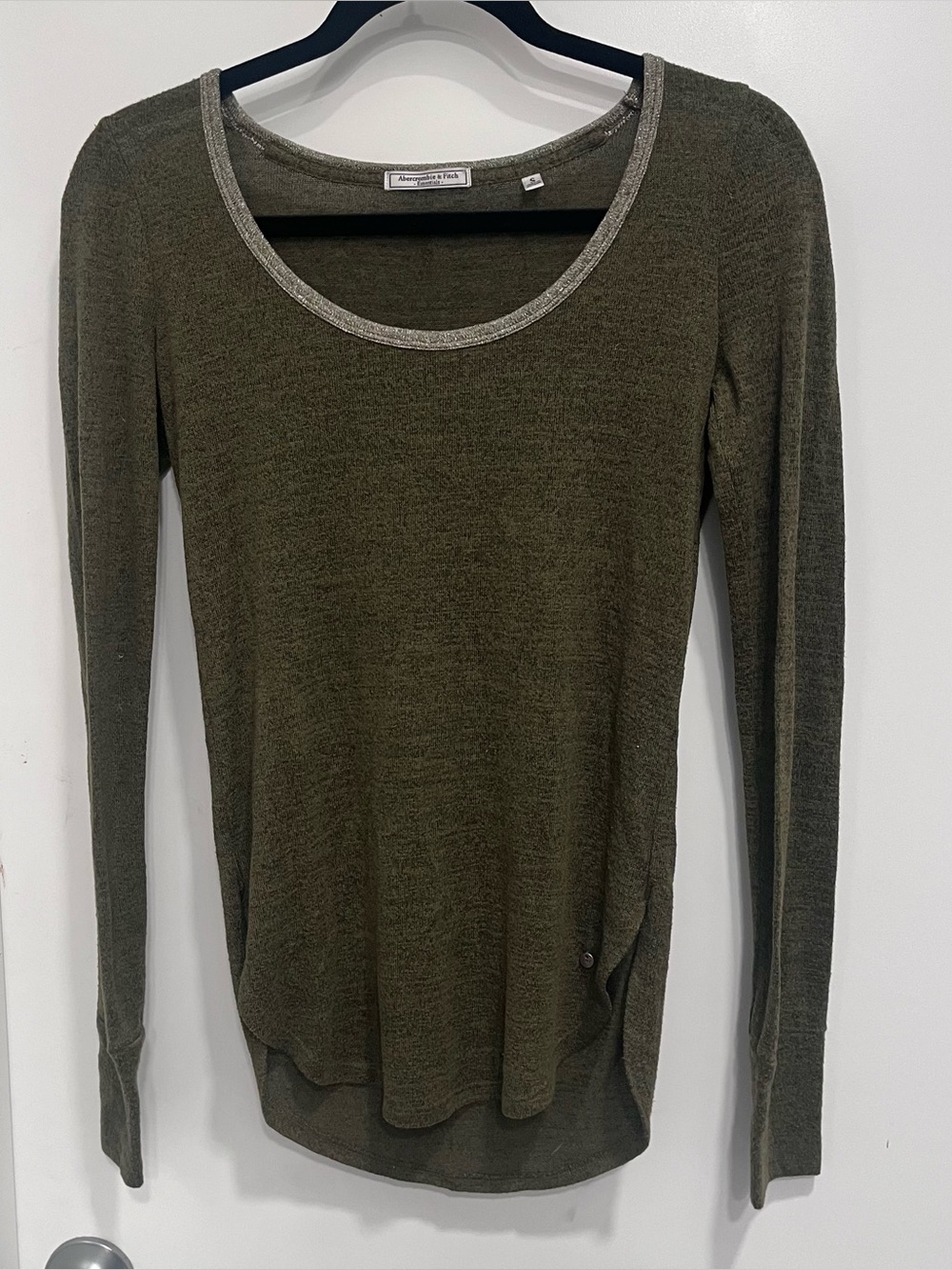 Abercrombie & Fitch Olive Green Long Sleeve Scoop Neck Top Small Glitter